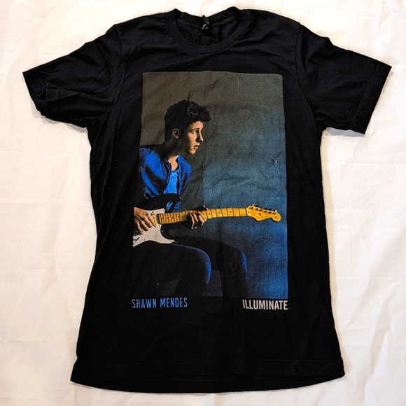 Shawn Mendes Concert Shirt - Picture 1 of 2